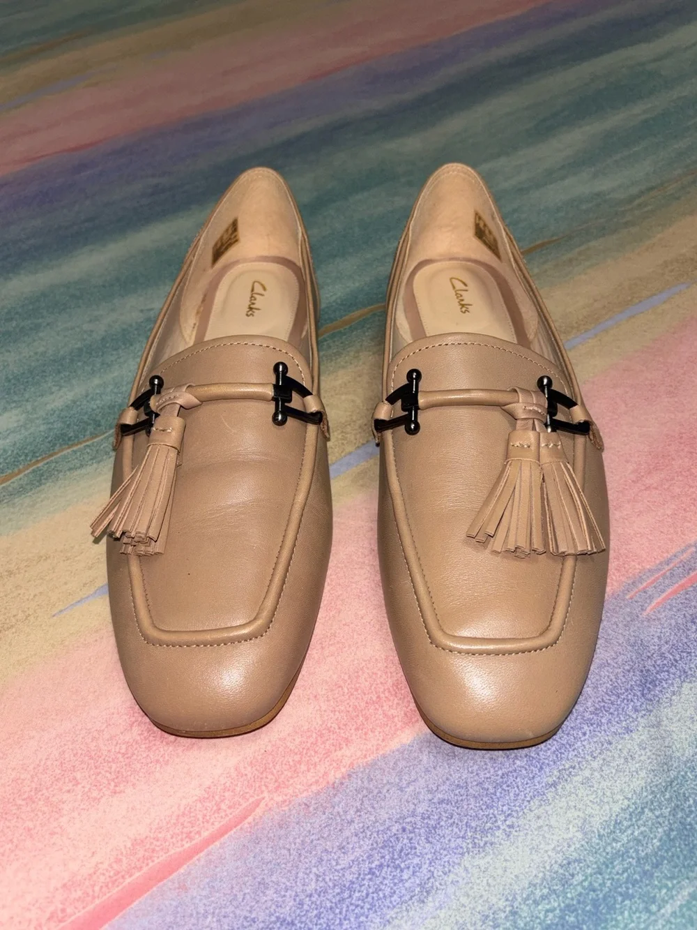 Clarks Pure 2 women 9.5 Praline vegan leather loafers with horsebit front tassel